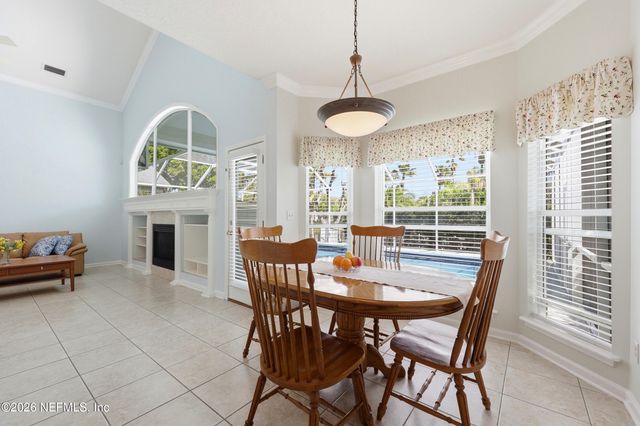 821 BONAIRE Circle, Jacksonville Beach, FL 32250