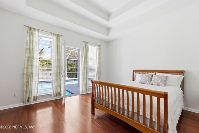 821 BONAIRE Circle, Jacksonville Beach, FL 32250