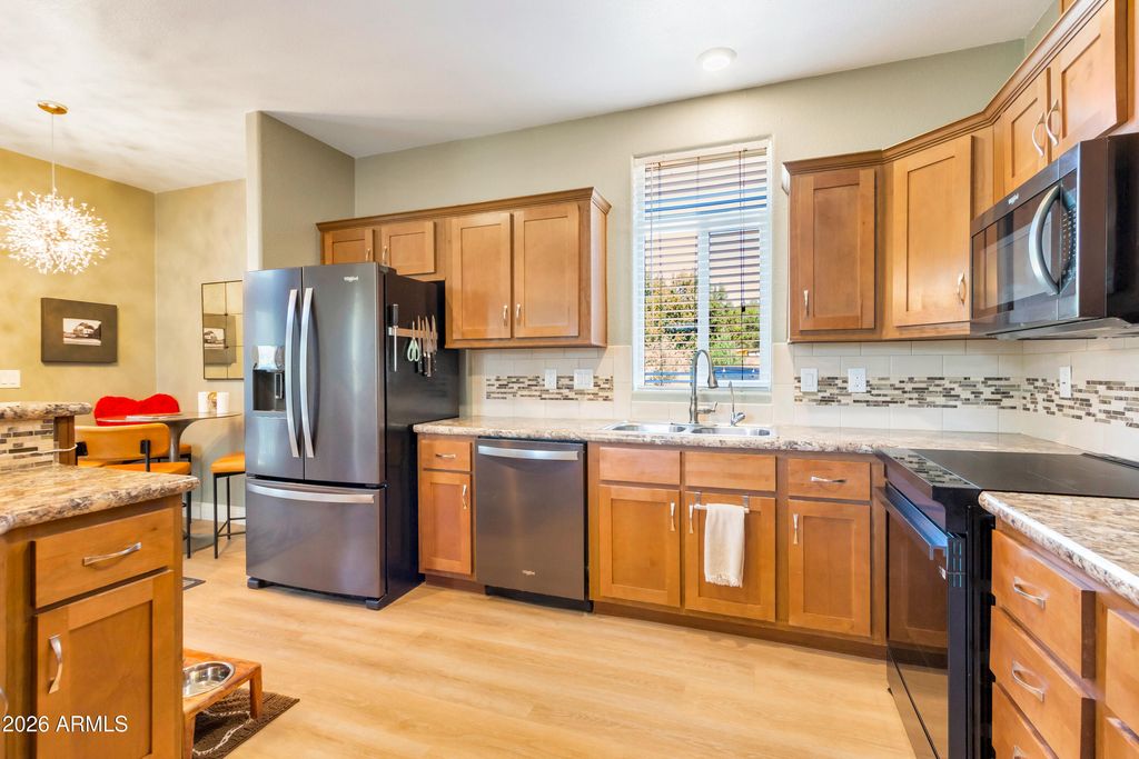 Image 14 of property listing at 260 HOHOKAM Drive, Sedona, AZ 86336