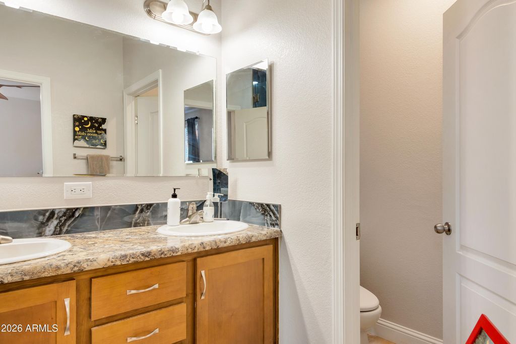Image 17 of property listing at 260 HOHOKAM Drive, Sedona, AZ 86336