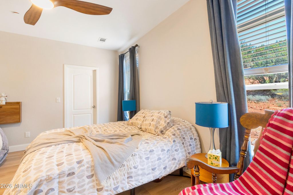 Image 18 of property listing at 260 HOHOKAM Drive, Sedona, AZ 86336