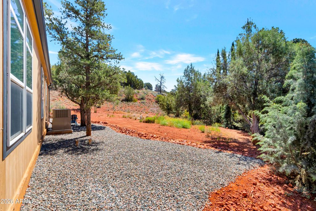 Image 27 of property listing at 260 HOHOKAM Drive, Sedona, AZ 86336