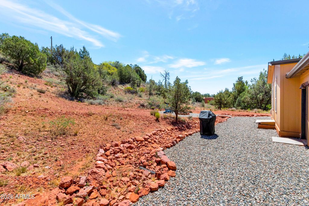 Image 33 of property listing at 260 HOHOKAM Drive, Sedona, AZ 86336