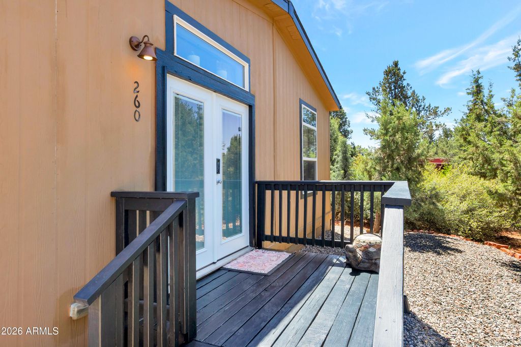 Image 6 of property listing at 260 HOHOKAM Drive, Sedona, AZ 86336