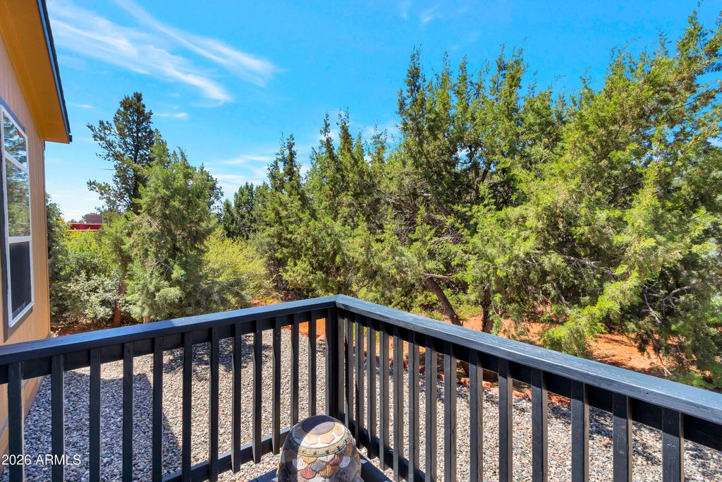 Image 7 of property listing at 260 HOHOKAM Drive, Sedona, AZ 86336