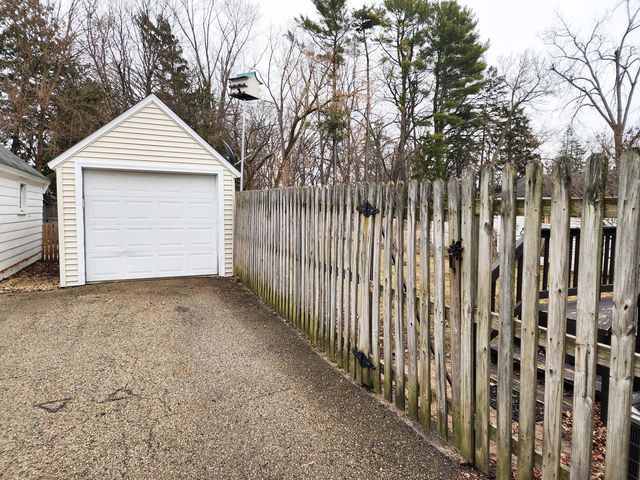 424 Robert STREET, Fort Atkinson, WI 53538