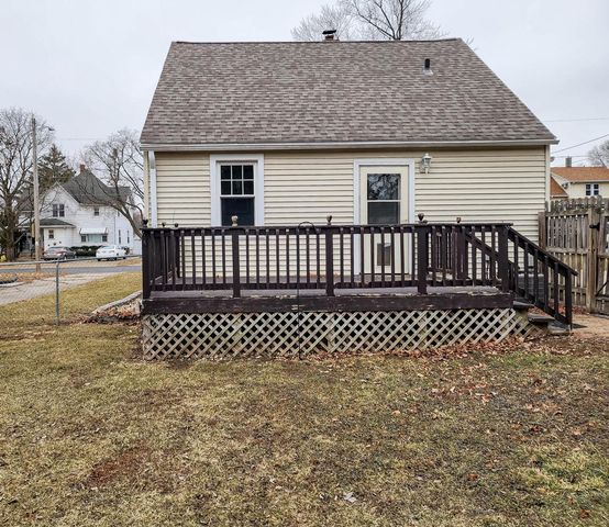 424 Robert STREET, Fort Atkinson, WI 53538