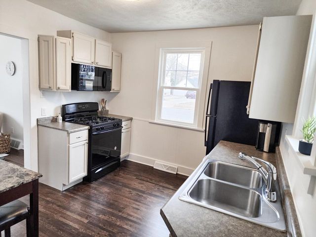 424 Robert STREET, Fort Atkinson, WI 53538