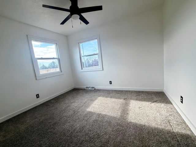 208 Northview Circle W, Fair Grove, MO 65648