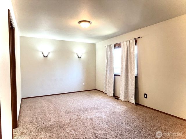 15172 Durant Drive SE, Yelm, WA 98597
