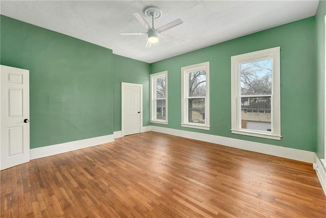 415 Elm Street, Leavenworth, KS 66048