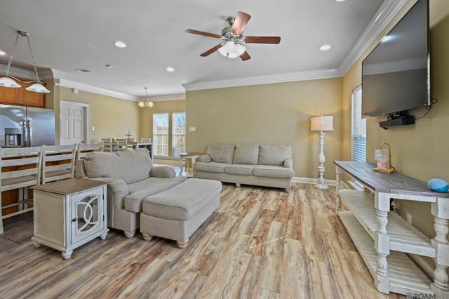 40445 Fox Run Dr, Gonzales, LA 70737