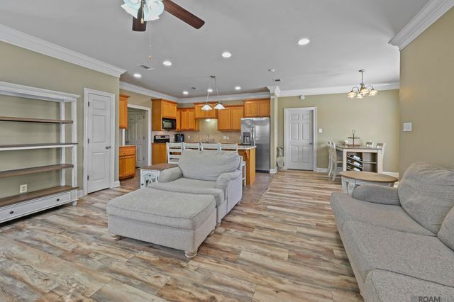 40445 Fox Run Dr, Gonzales, LA 70737