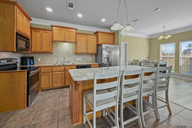 40445 Fox Run Dr, Gonzales, LA 70737