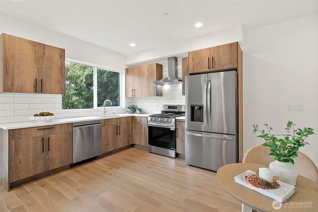 12201 Des Moines Memorial Drive S #B, Burien, WA 98168