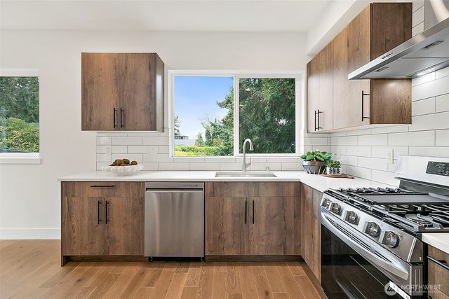 12201 Des Moines Memorial Drive S #B, Burien, WA 98168
