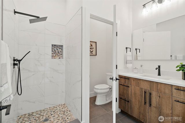 12201 Des Moines Memorial Drive S #B, Burien, WA 98168