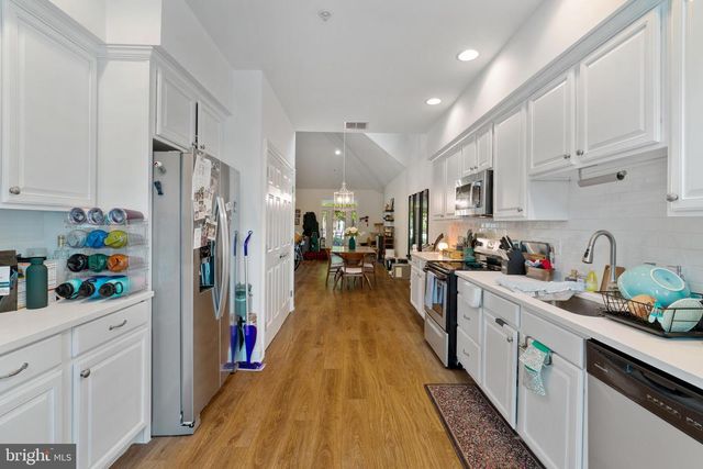 107 HIGH POINTE DR, Hummelstown, PA 17036