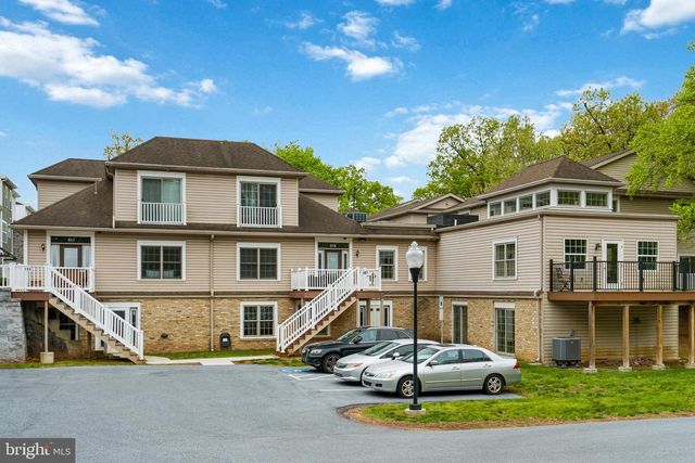 107 HIGH POINTE DR, Hummelstown, PA 17036