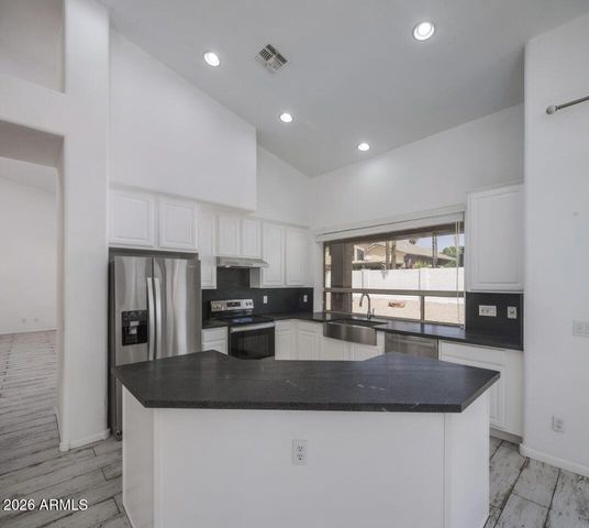 6530 E MONTREAL Place, Scottsdale, AZ 85254