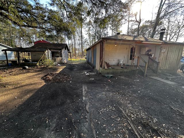 112 Emmett Lane, Moncks Corner, SC 29461