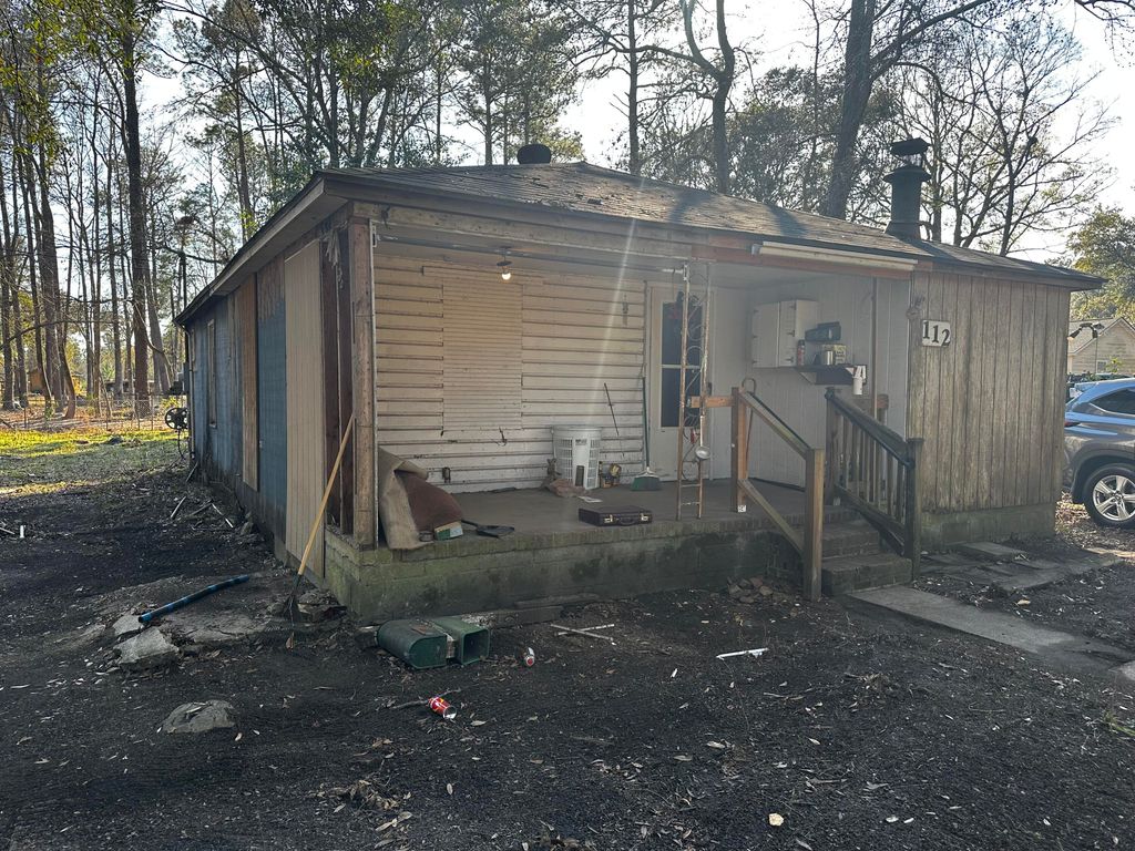 112 Emmett Lane, Moncks Corner, SC 29461