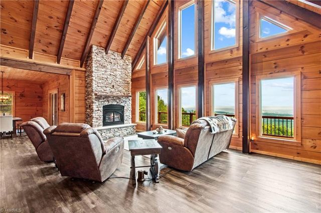 1220 Sierra Trace Road, Denton, NC 27239