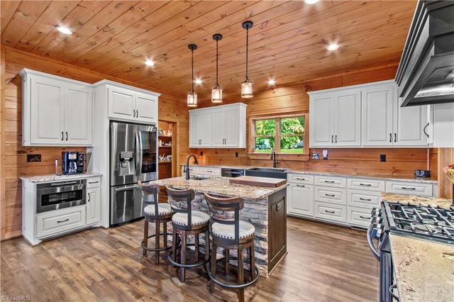 1220 Sierra Trace Road, Denton, NC 27239