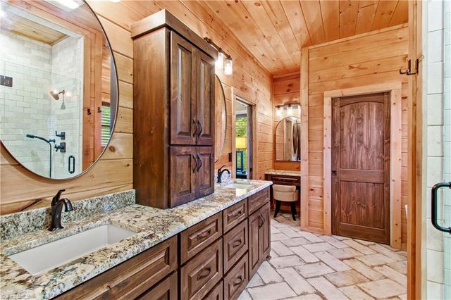 1220 Sierra Trace Road, Denton, NC 27239
