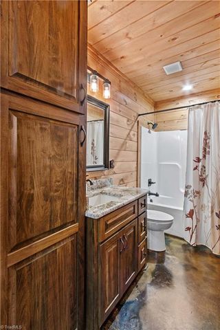 1220 Sierra Trace Road, Denton, NC 27239