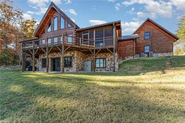 1220 Sierra Trace Road, Denton, NC 27239