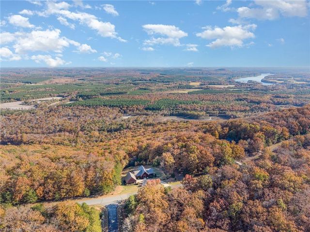 1220 Sierra Trace Road, Denton, NC 27239