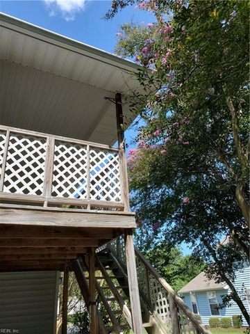327 Thalia Station CT, Virginia Beach, VA 23452