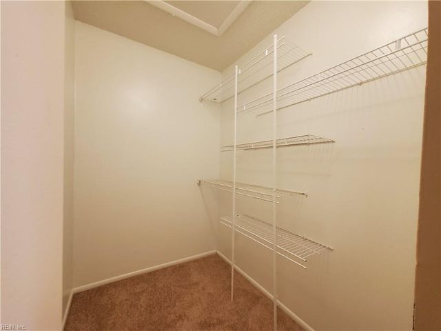 327 Thalia Station CT, Virginia Beach, VA 23452