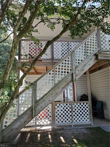 327 Thalia Station CT, Virginia Beach, VA 23452