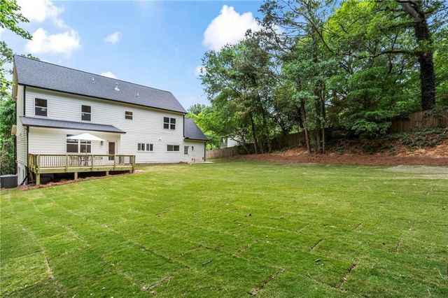 300 Nottingham Drive, Woodstock, GA 30188
