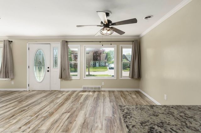 21525 Brys Drive, St Clair Shores, MI 48080