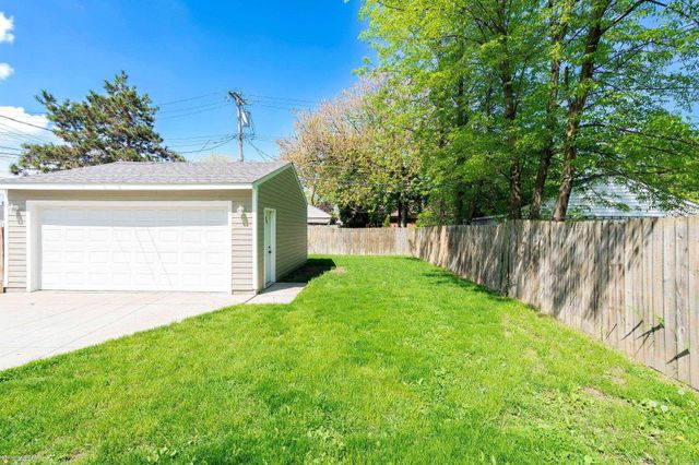 21525 Brys Drive, St Clair Shores, MI 48080