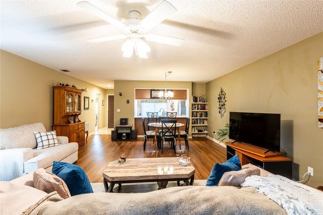 1801 E LAKE ROAD 11D, Palm Harbor, FL 34685