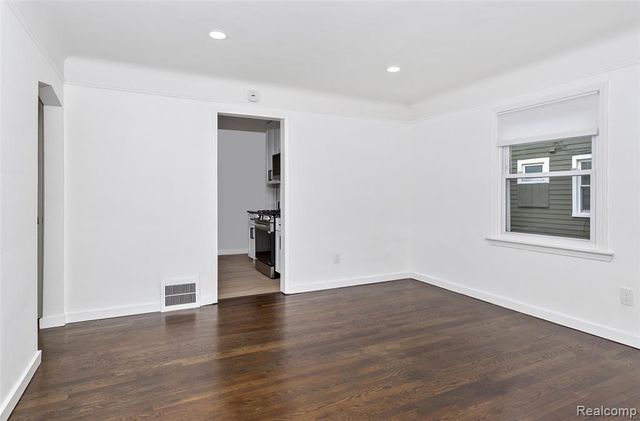 1419 N Blair Avenue, Royal Oak, MI 48067