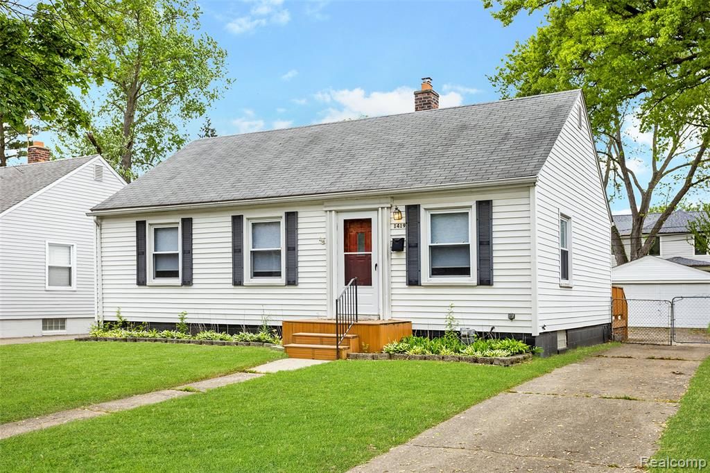 1419 N Blair Avenue, Royal Oak, MI 48067
