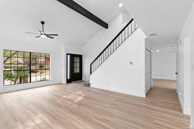 15610 Knollhollow, San Antonio, TX 78247