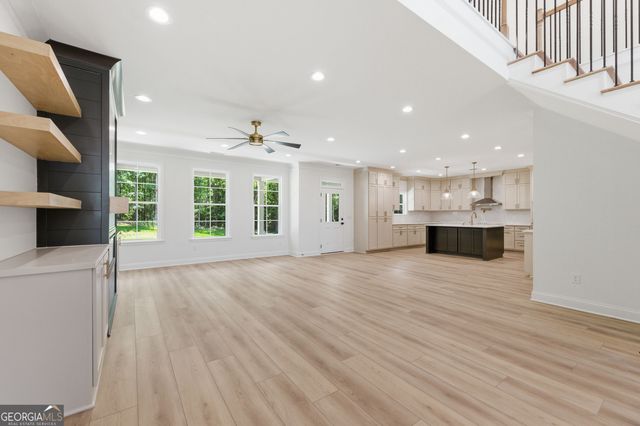 1016 Queens Bridge Way, Griffin, GA 30223
