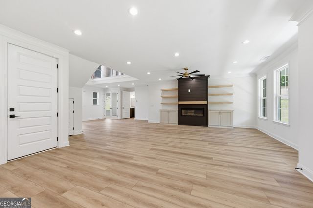 1016 Queens Bridge Way, Griffin, GA 30223