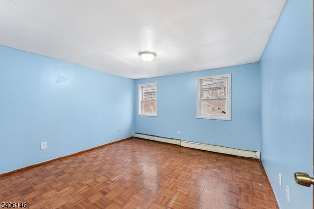 58 Van Buren St, Newark City, NJ 07105