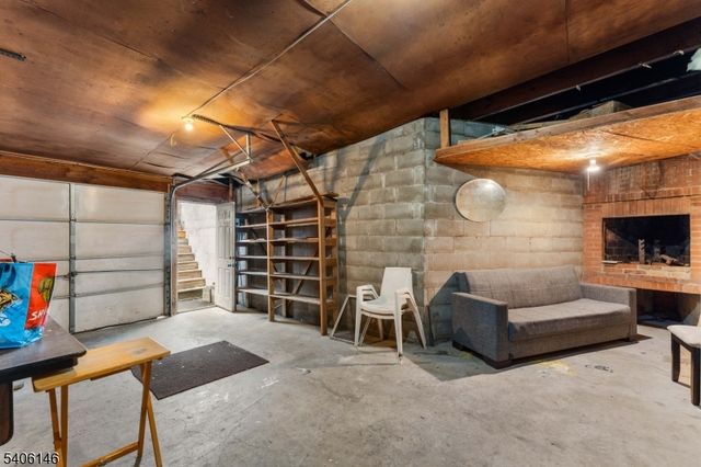 58 Van Buren St, Newark City, NJ 07105