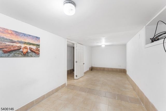 58 Van Buren St, Newark City, NJ 07105