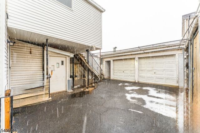 58 Van Buren St, Newark City, NJ 07105