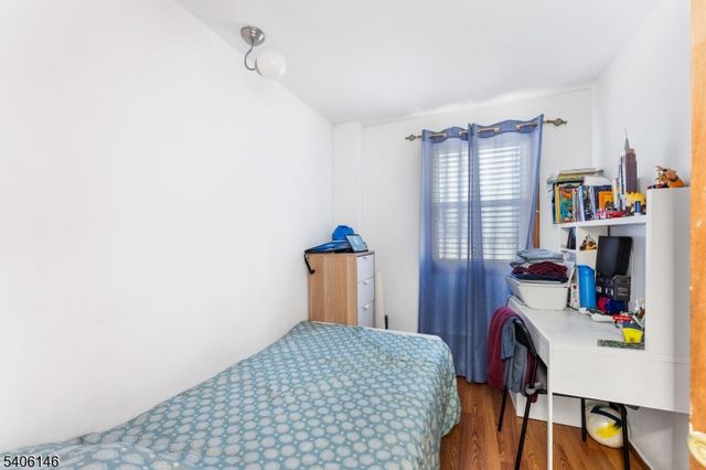 58 Van Buren St, Newark City, NJ 07105