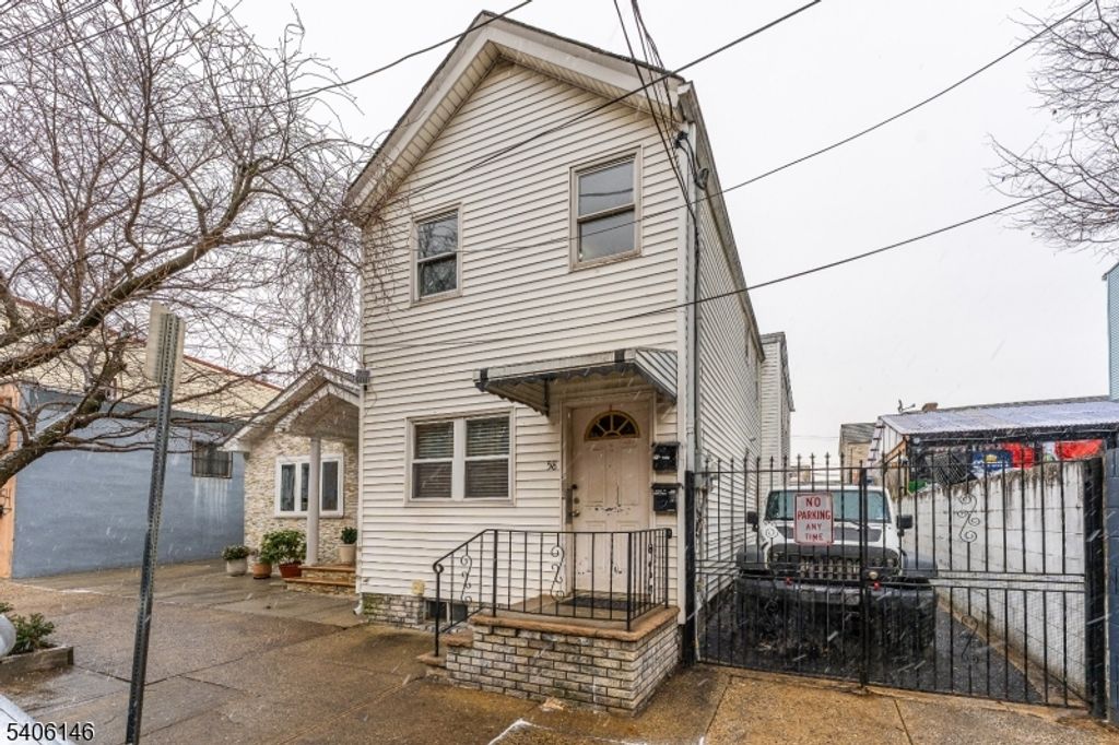 58 Van Buren St, Newark City, NJ 07105